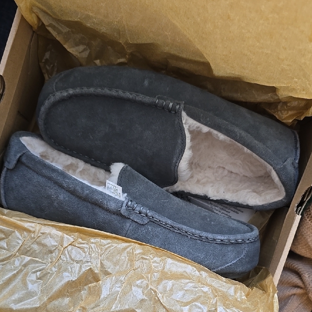 Koolaburra by UGG Box